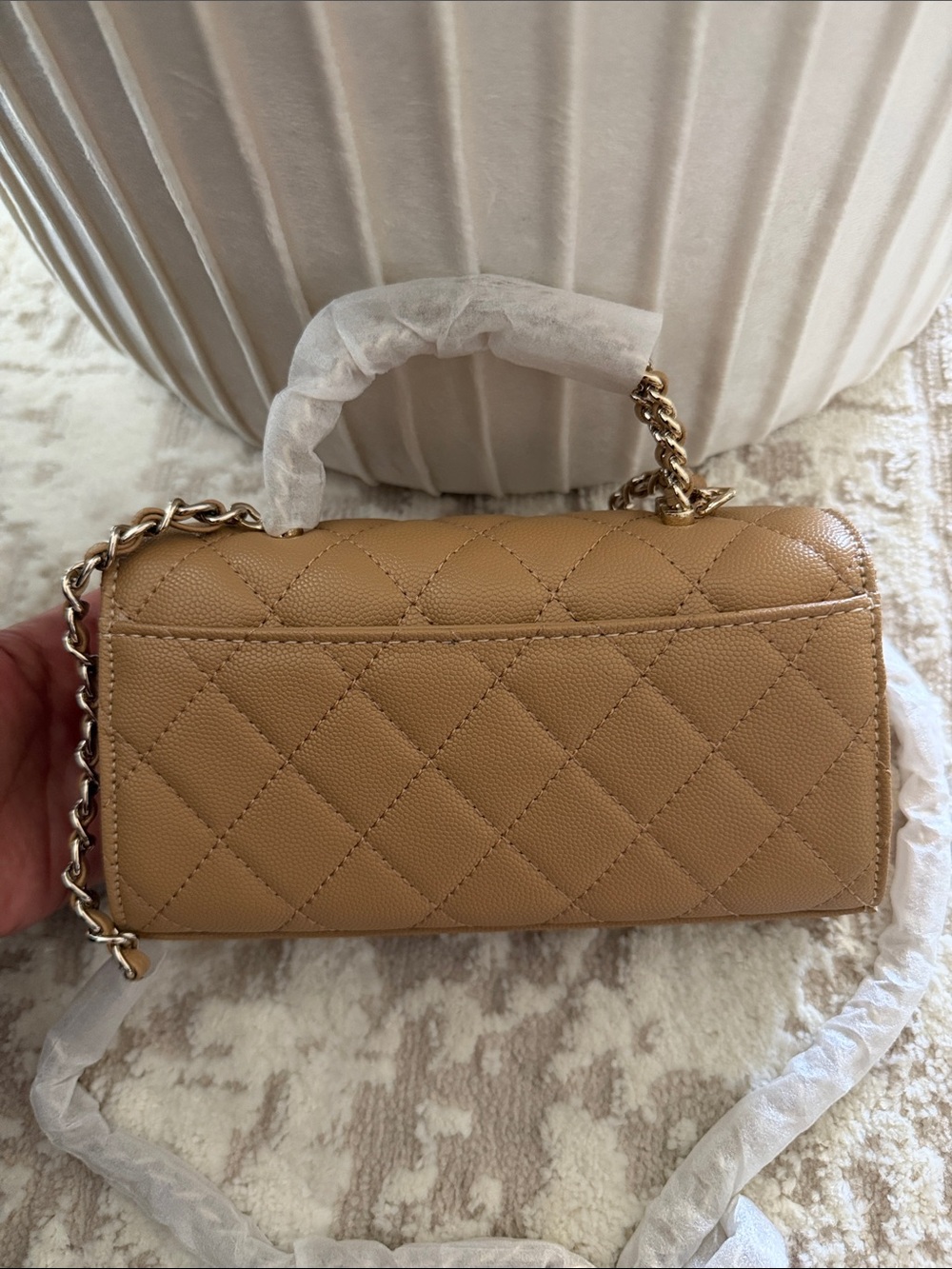 CHANEL Makeup Bag Tan/Caramel - Picture 3 of 4